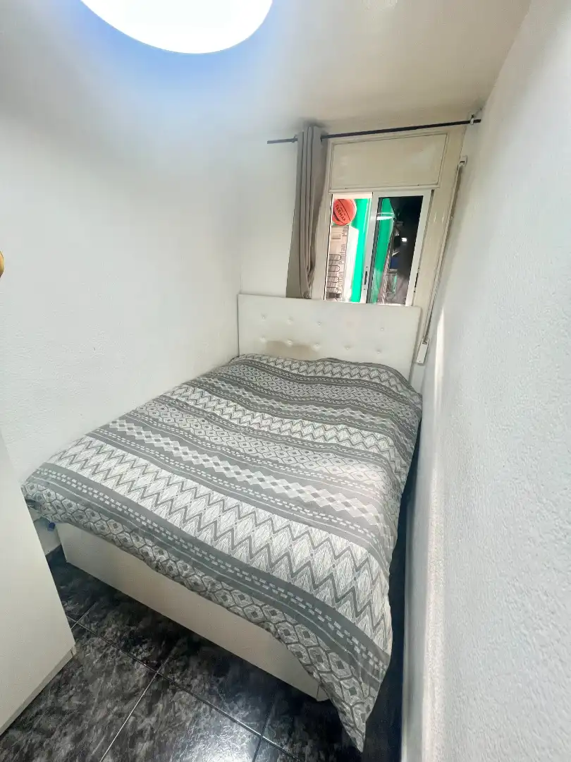 Habitación de Ático en venta en Sant Boi de Llobregat con Calefacción y Balcón