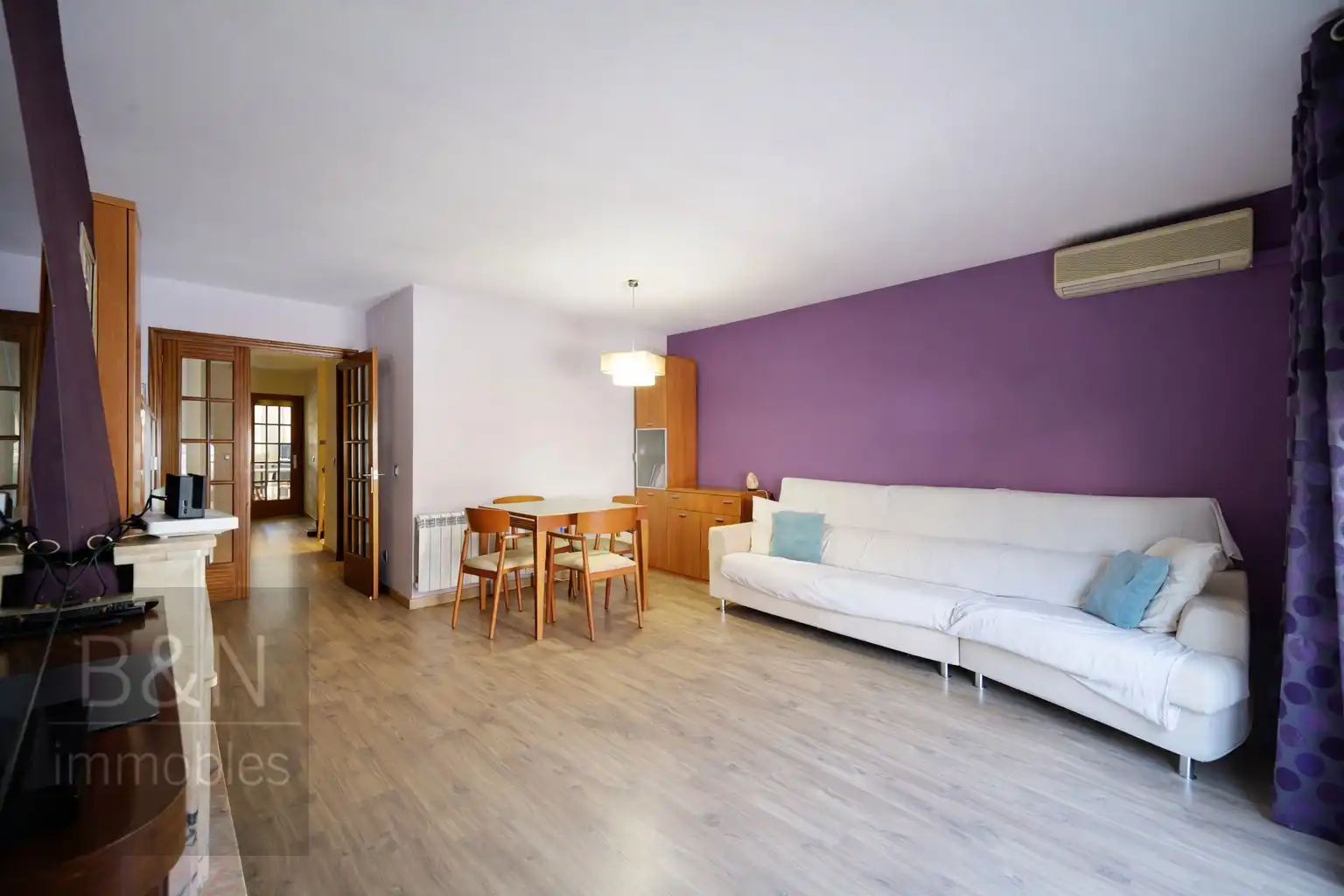 Sala d'estar de Casa o xalet en venda en Rubí amb Aire condicionat, Calefacció i Terrassa