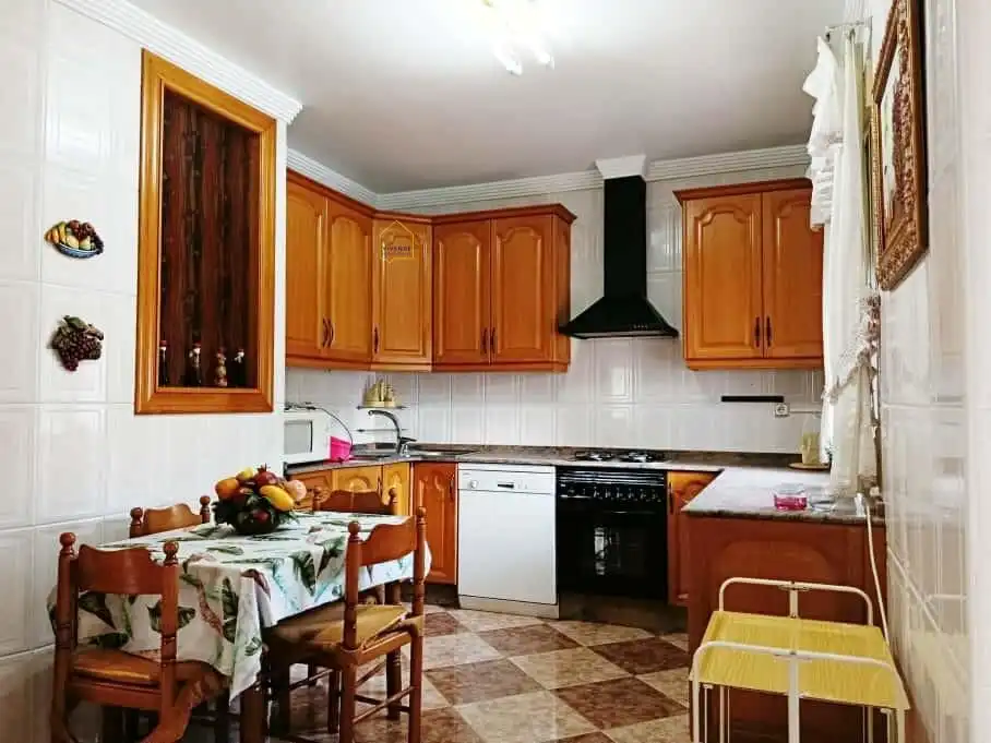 Houses for sale in Escucha