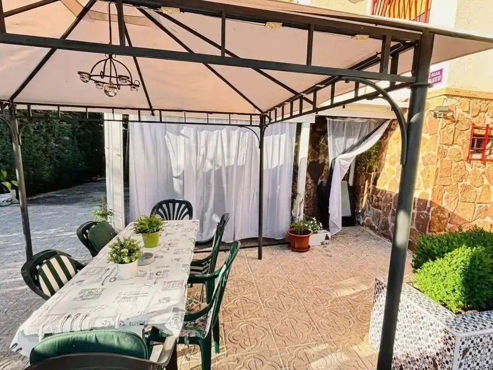 Terrassa de Casa o xalet en venda en El Casar de Escalona amb Aire condicionat, Piscina i Balcó
