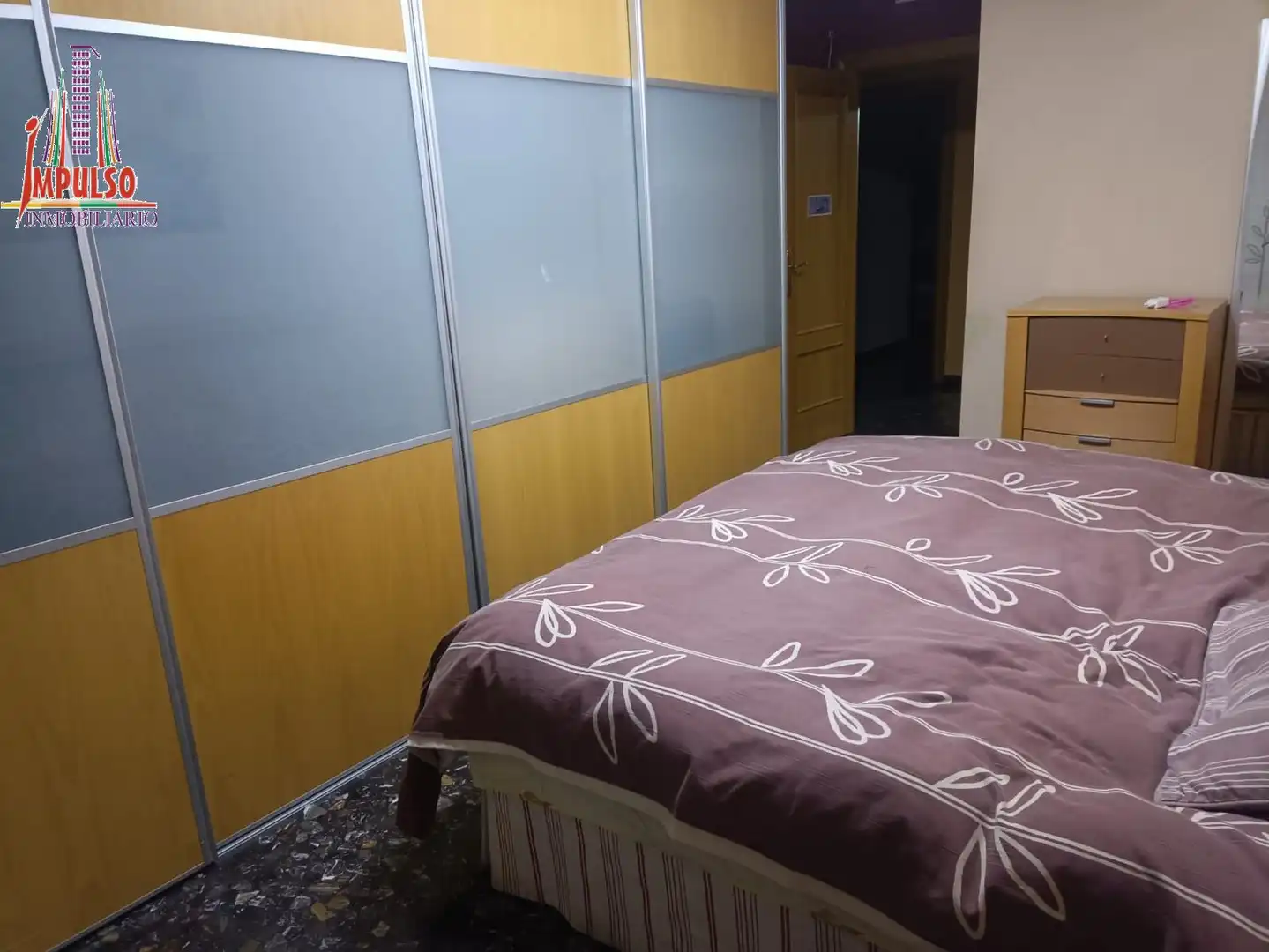 Habitación de Piso en venta en Albacete con Calefacción, Trastero y Balcón