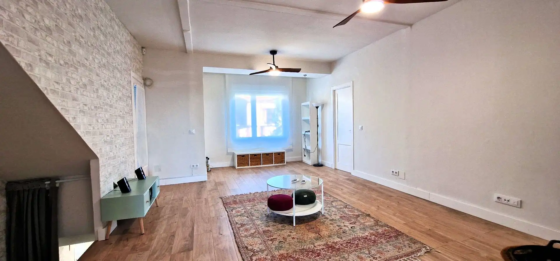 Sala d'estar de Casa o xalet en venda en Villanueva de la Vera amb Calefacció, Jardí privat i Terrassa
