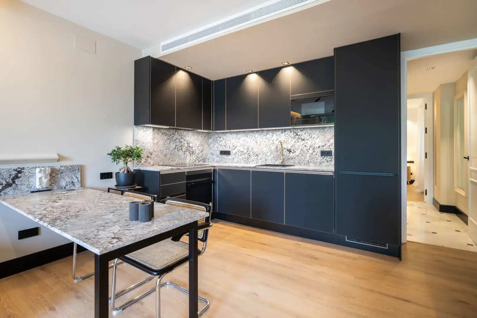 Apartamento con piscina en venta en Milla de Oro, imagen 4