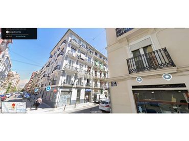 Pis amb balcó en venda a Calle Borrull