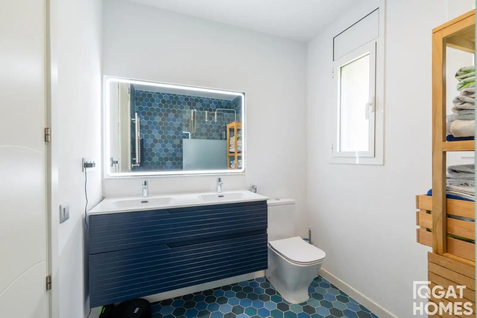 Baño de Casa adosada en venta en Sant Cugat del Vallès con Aire acondicionado, Calefacción y Trastero