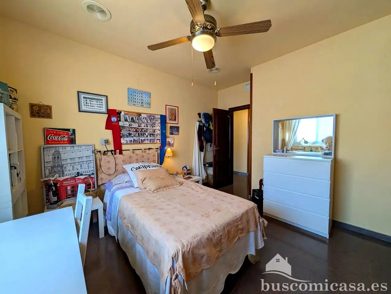 Habitación de Dúplex en venta en Linares con Aire acondicionado, Terraza y Trastero