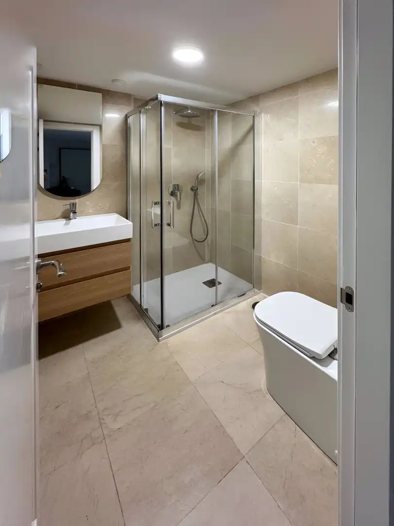 Bathroom of Apartments for sale in Marbella  with Air Conditioner, Heating and Terrace