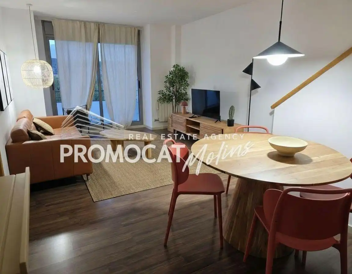 Sala de estar de Ático en venta en Molins de Rei con Aire acondicionado, Parquet y Terraza
