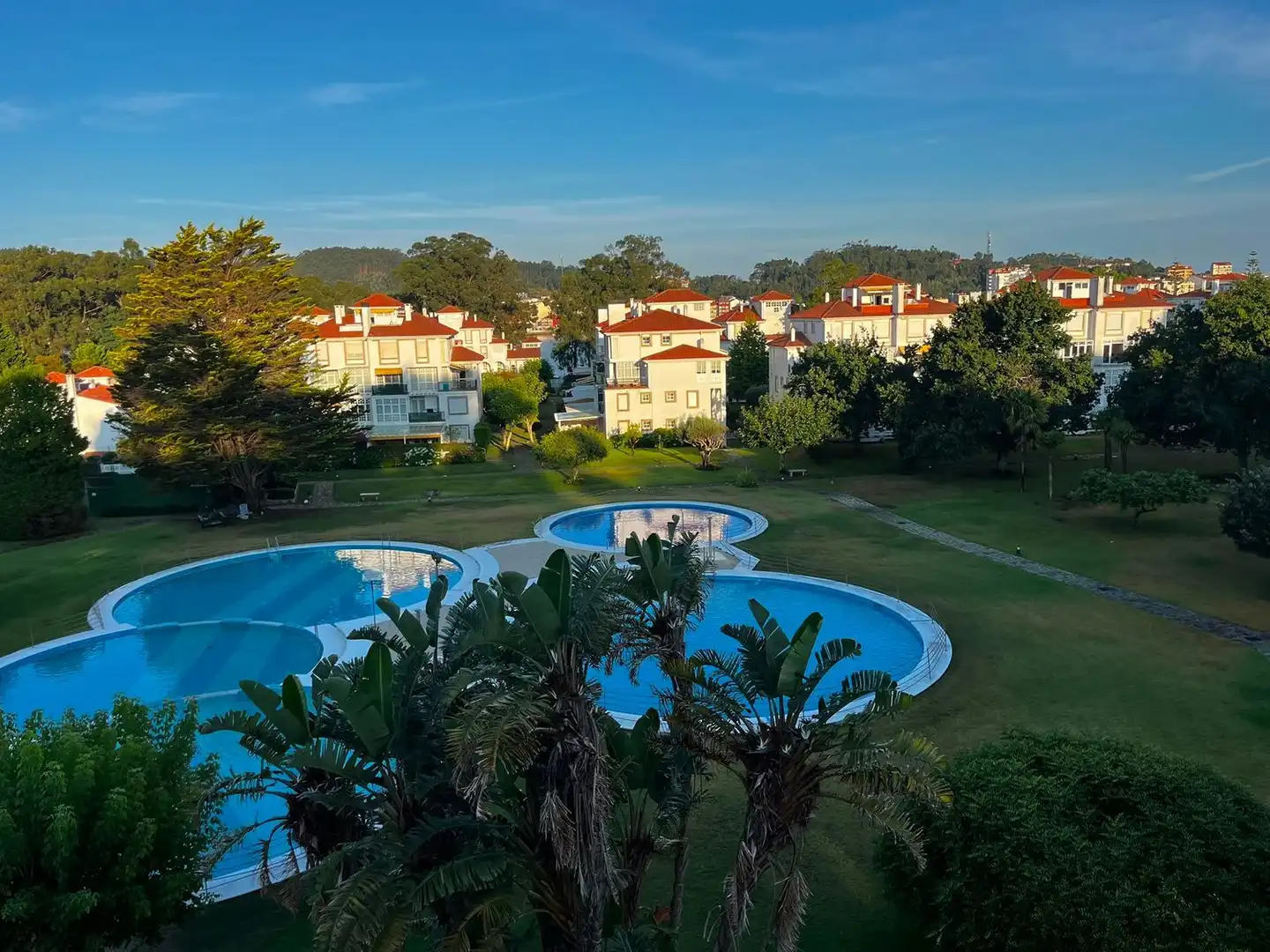 Piscina de Àtic en venda en O Grove   amb Jardí privat, Parquet i Piscina