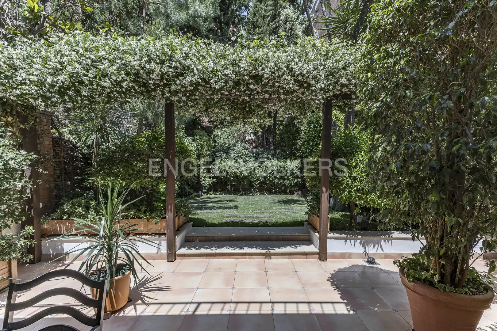 Terraza de Casa o chalet en venta en Barcelona con Aire acondicionado, Calefacción y Jardín privado
