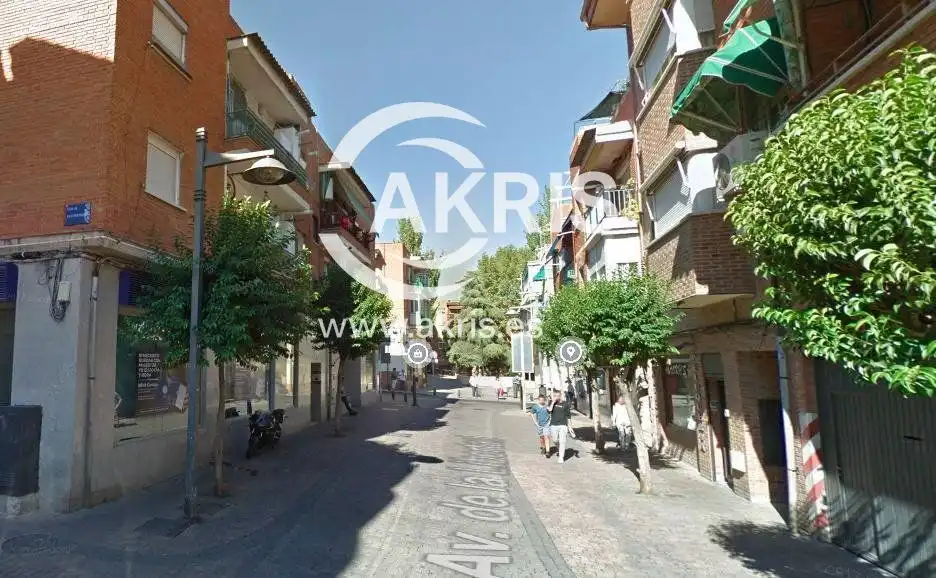 Flat for sale in Avenida de la Libertad