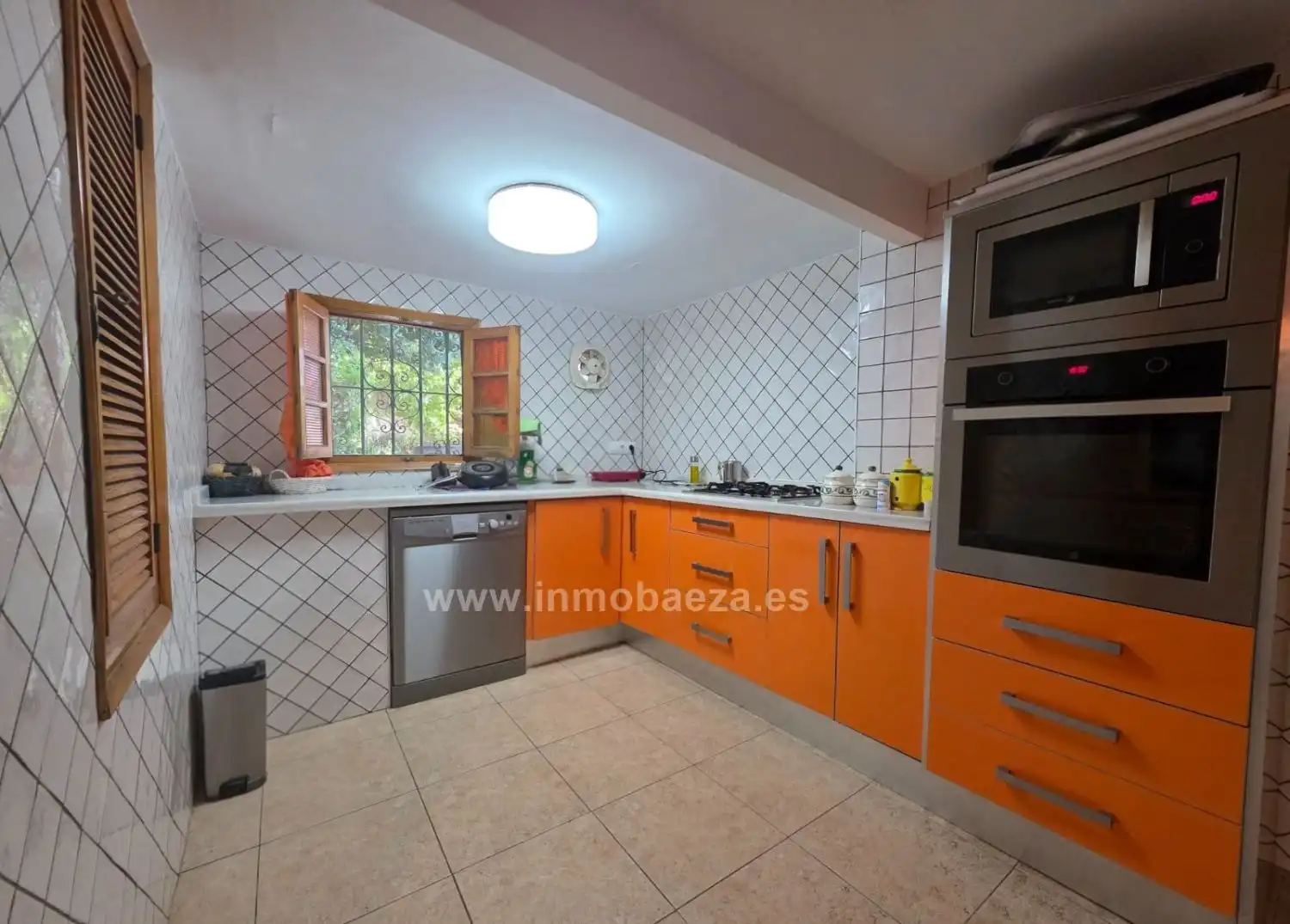 Kitchen of Houses for sale in Baeza  with Terrace, Storage room and Balcony