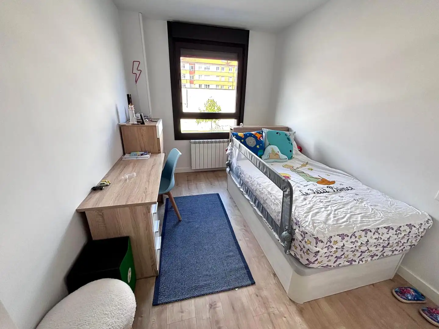 Bedroom of Flat for sale in Gijón   with Heating, Private garden and Parquet flooring