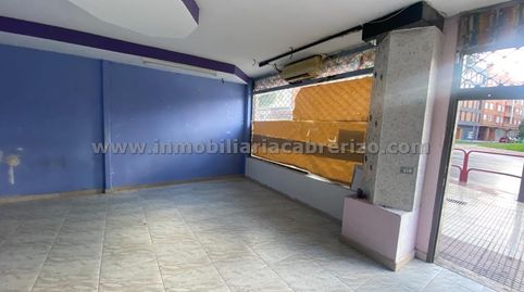 Local en venta en Avd. Perez Galdós, junto a los nuevos juzgados y cercano a Murrieta.