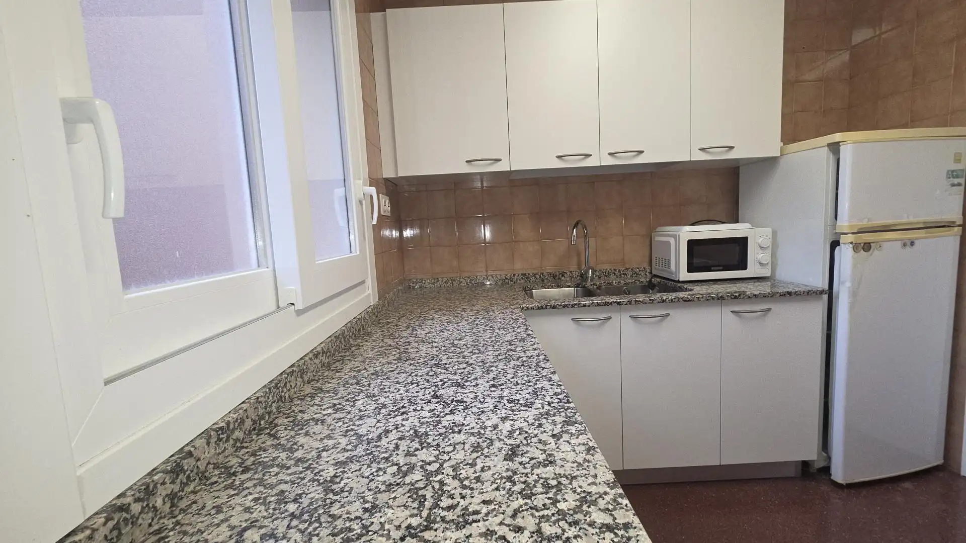 Cuina de Àtic en venda en Lleida amb Calefacció, Forn i TV