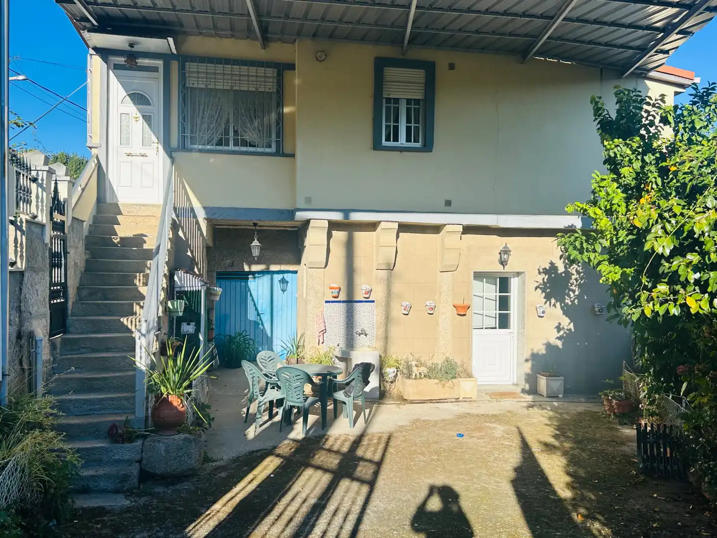 Vista exterior de Casa o xalet en venda en Maside amb Calefacció, Jardí privat i Terrassa