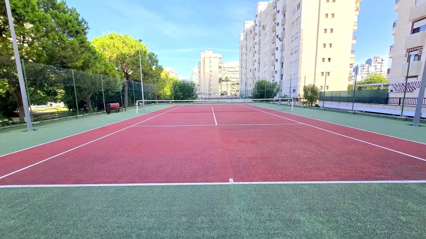 Parkplatz von Wohnung zum Verkauf in Gandia mit Klimaanlage, Terrasse und Möbliert