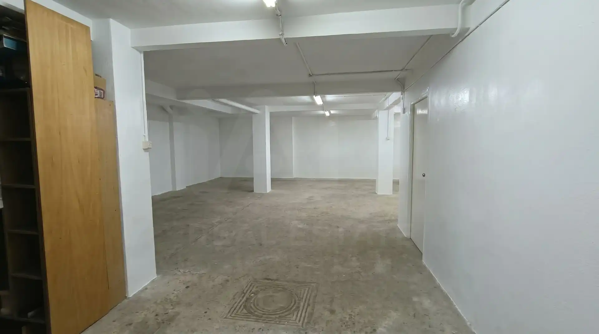 Garage for sale in Madrid