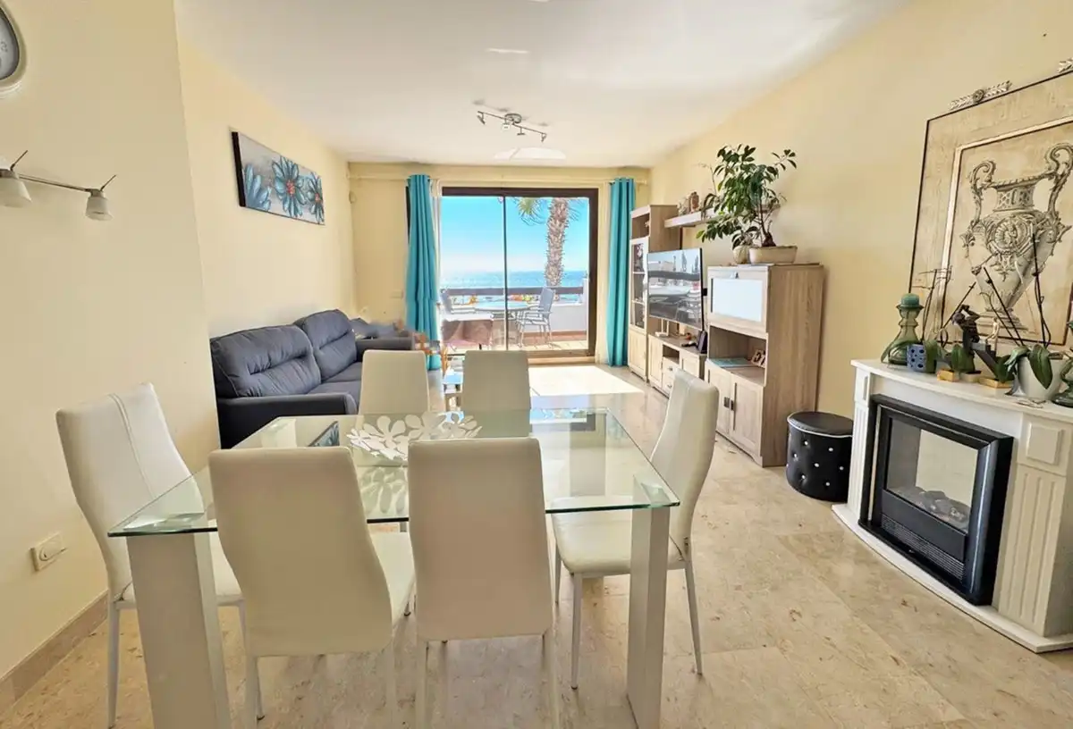 Apartment with pool for sale in La Alcaidesa, imagen 2