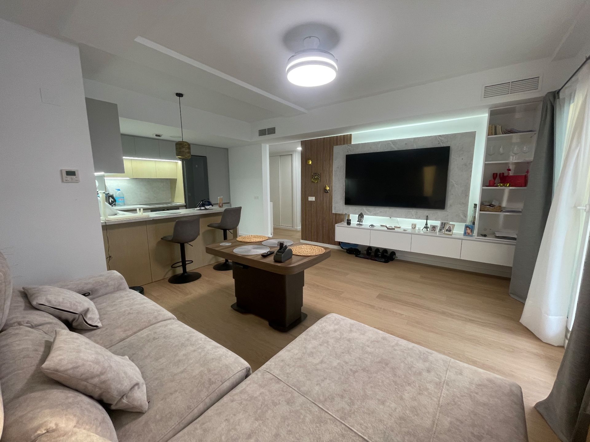 Living room of Flat for sale in Málaga Capital  with Air Conditioner, Terrace and Storage room