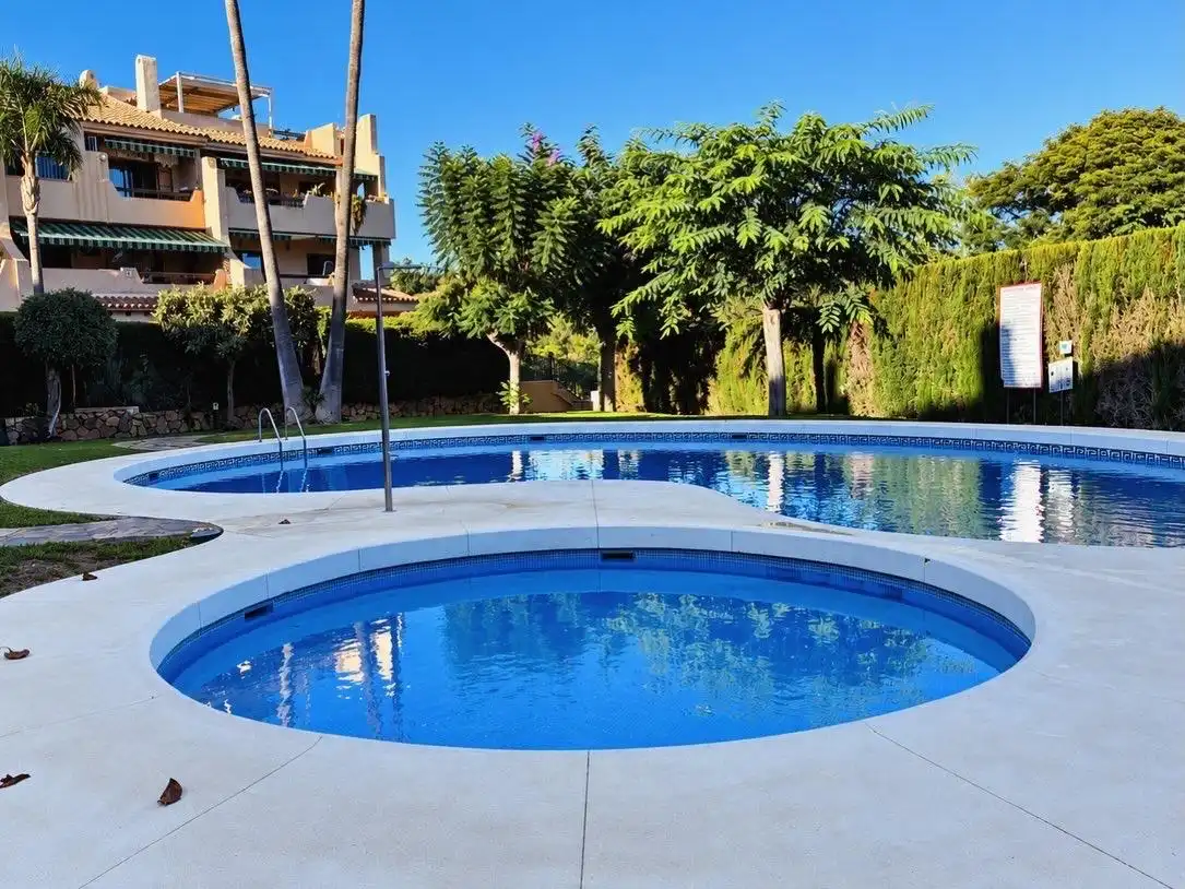 Bajo con piscina en venta en Benamara - Atalaya