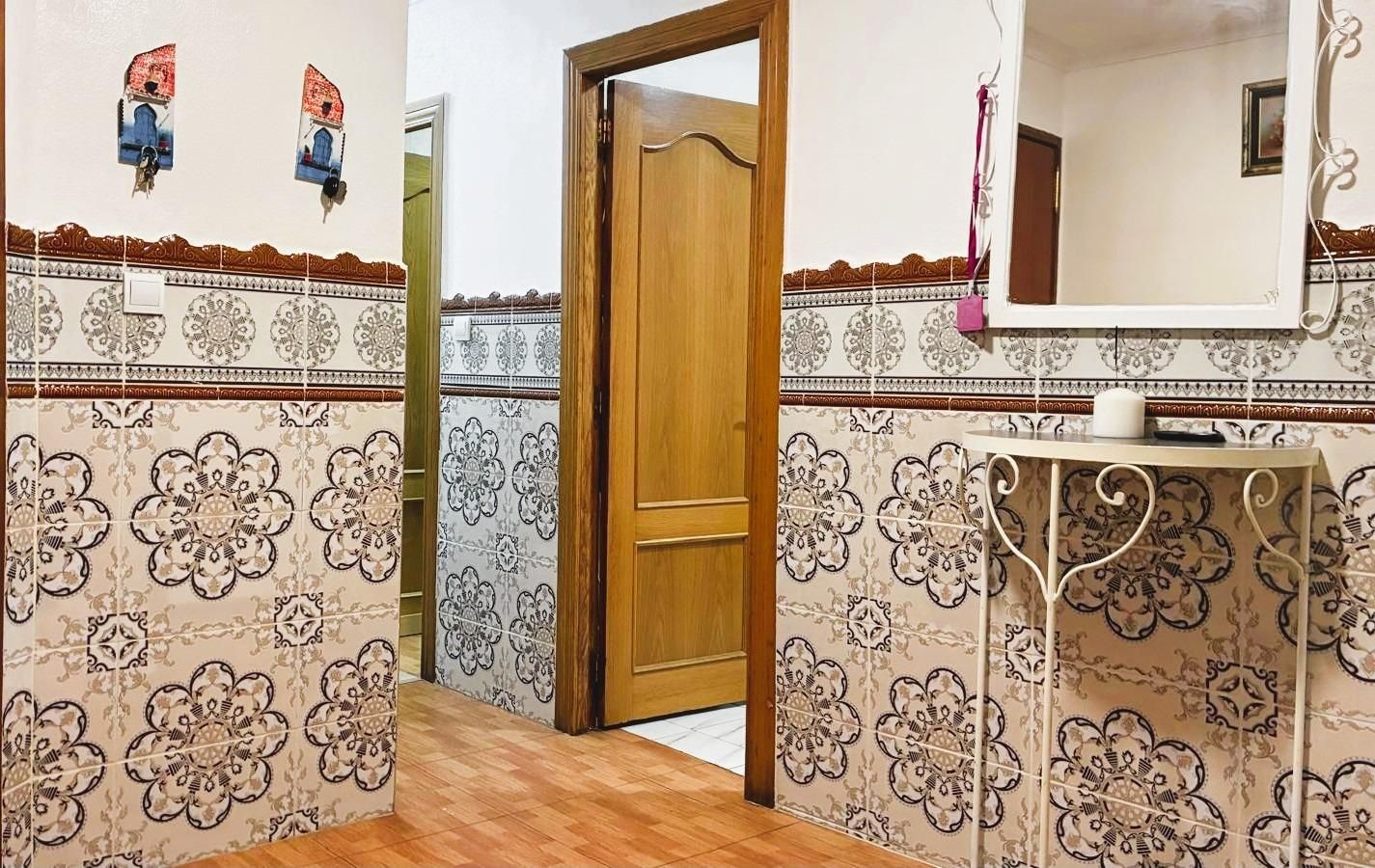 Bathroom of Flat for sale in Sabadell