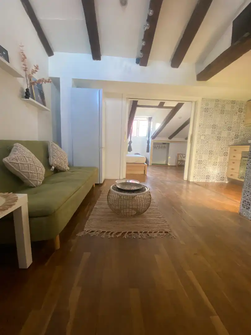 Wohnzimmer von Dachboden zur Miete in Madrid mit Klimaanlage, Heizung und Möbliert