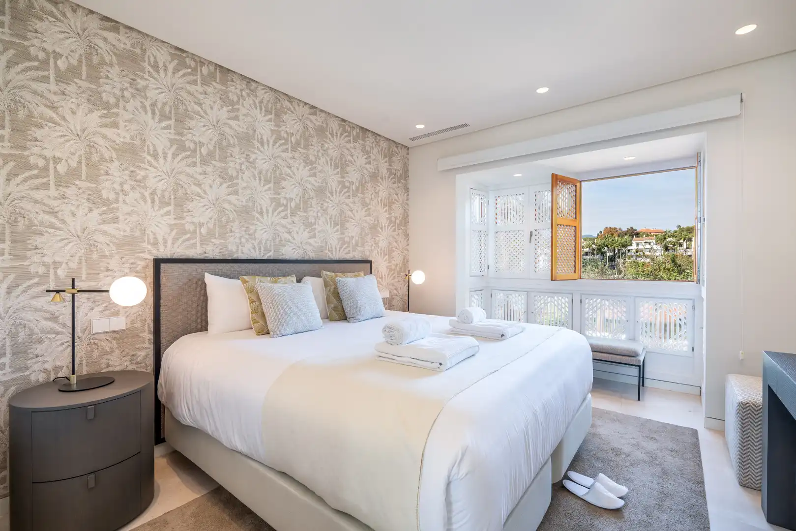 Habitación de Dúplex en venta en Marbella con Aire acondicionado, Terraza y Trastero