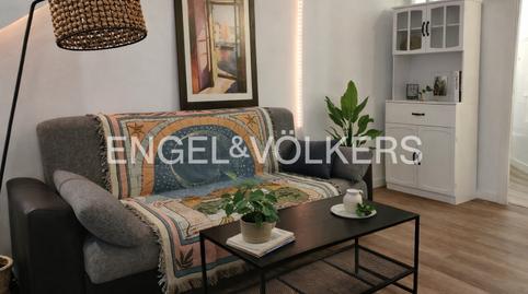 Foto 3 de Piso de alquiler en Carrer de la Reina, El Cabanyal - El Canyamelar, Valencia Capital