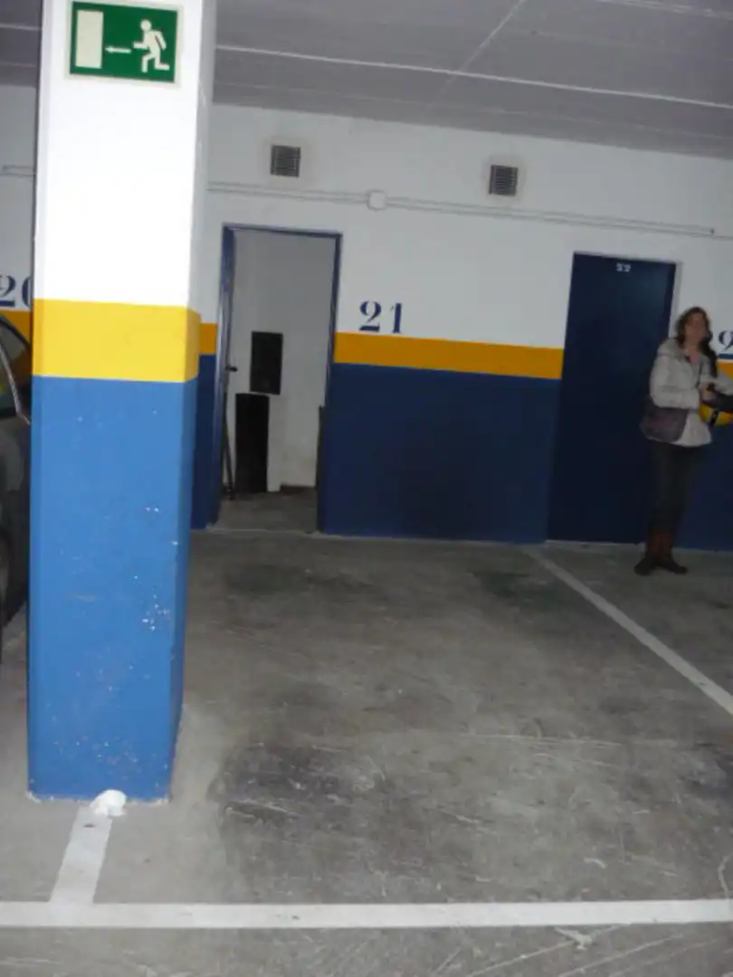Parkplatz von Wohnung zur Miete in Sabadell mit Heizung und Parkett