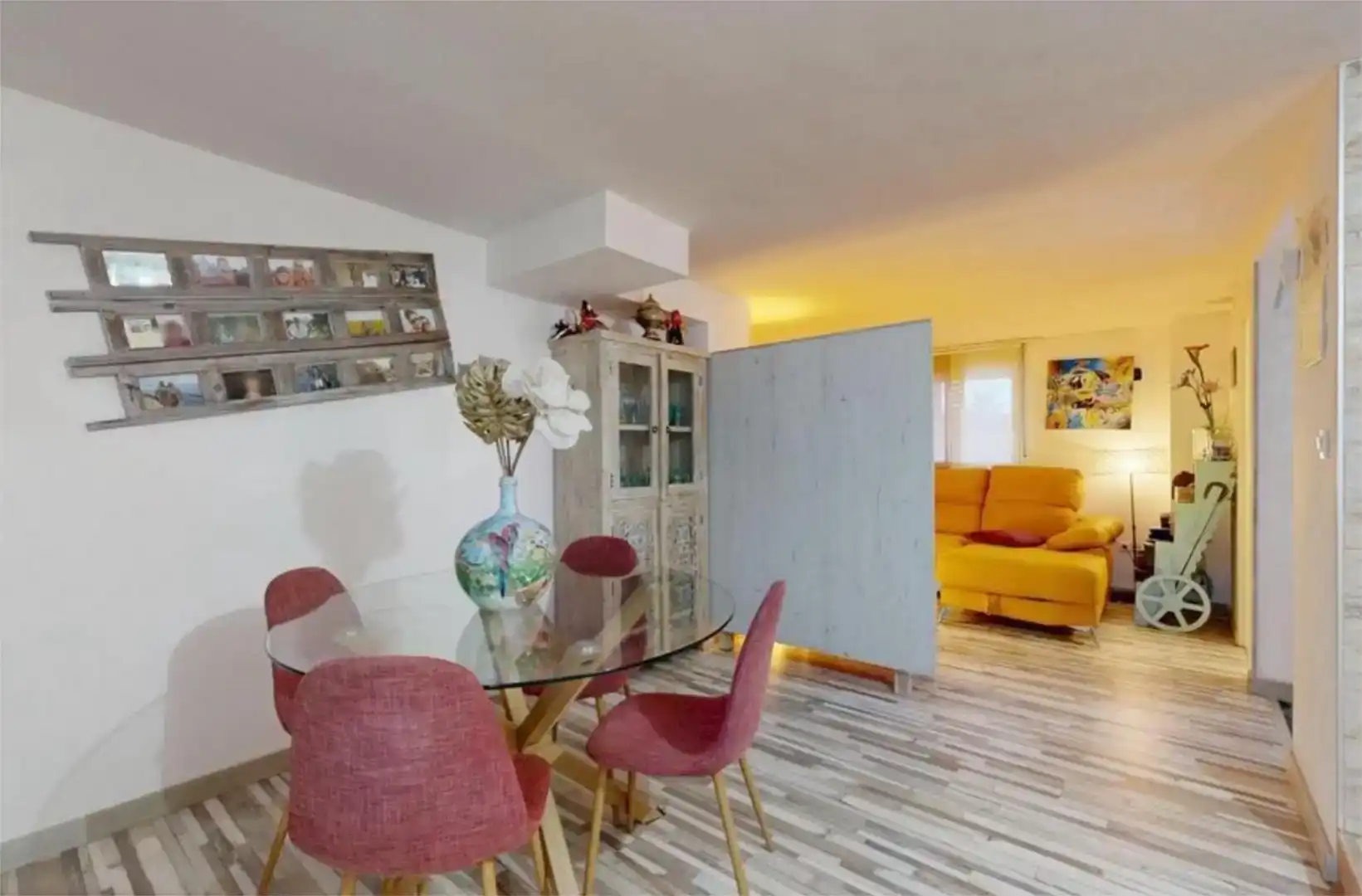 Dining room of Commercial properties for rent in Oliva  with Air Conditioner