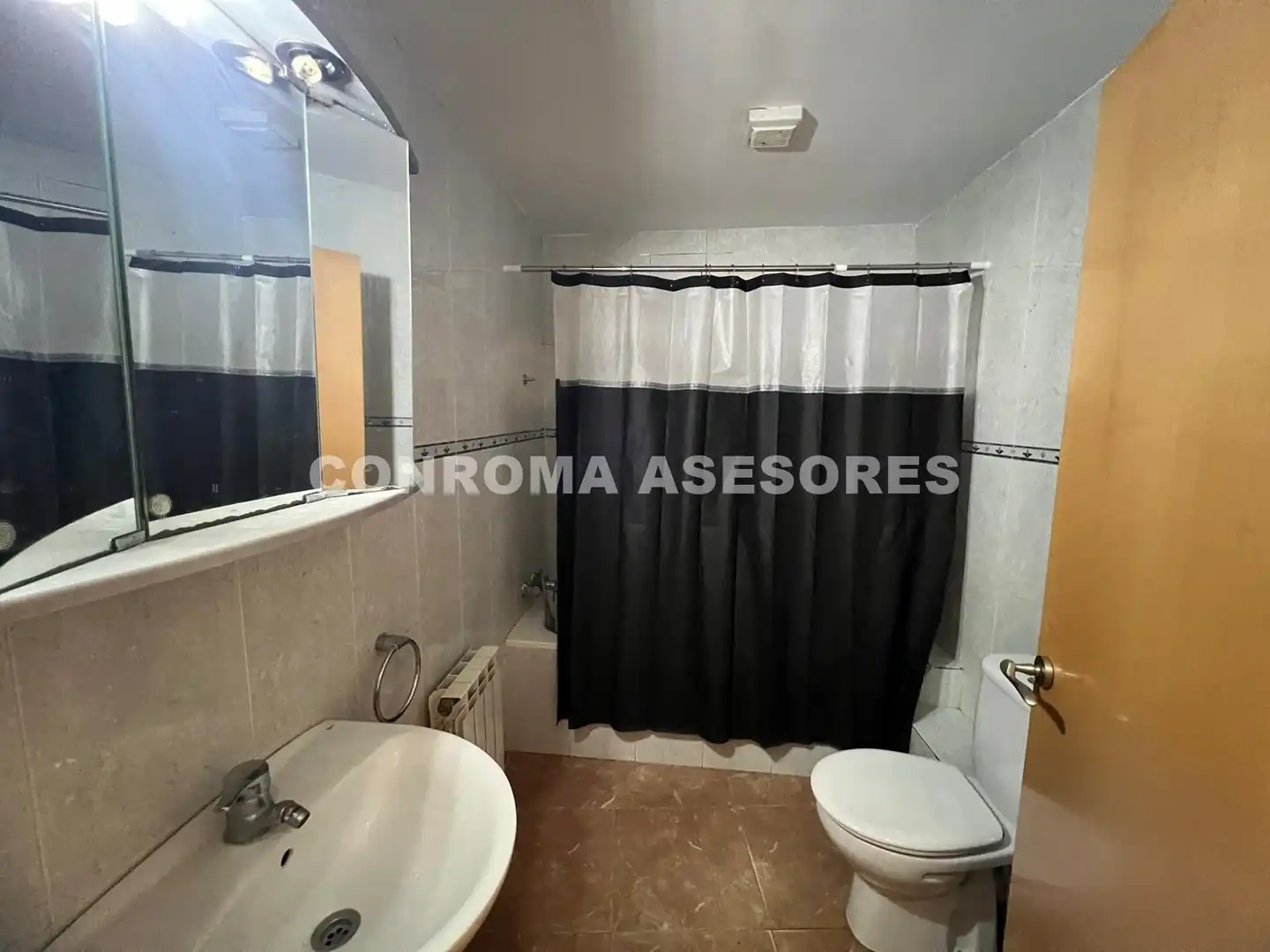 Baño de Piso en venta en Hostalric con Aire acondicionado, Calefacción y Terraza