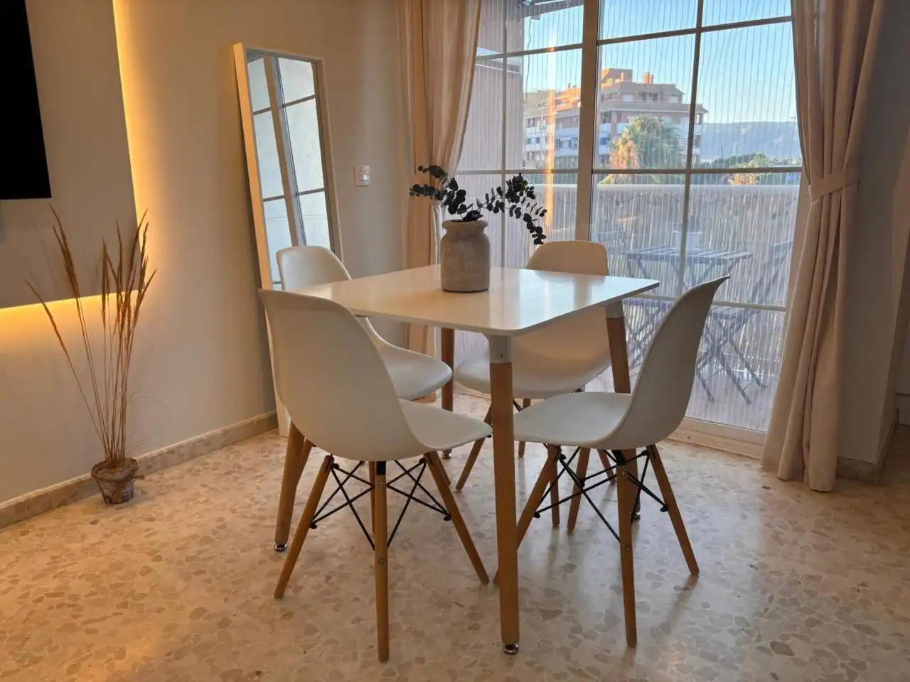 Dining room of Study for rent in Roquetas de Mar  with Air Conditioner, Furnished and Balcony