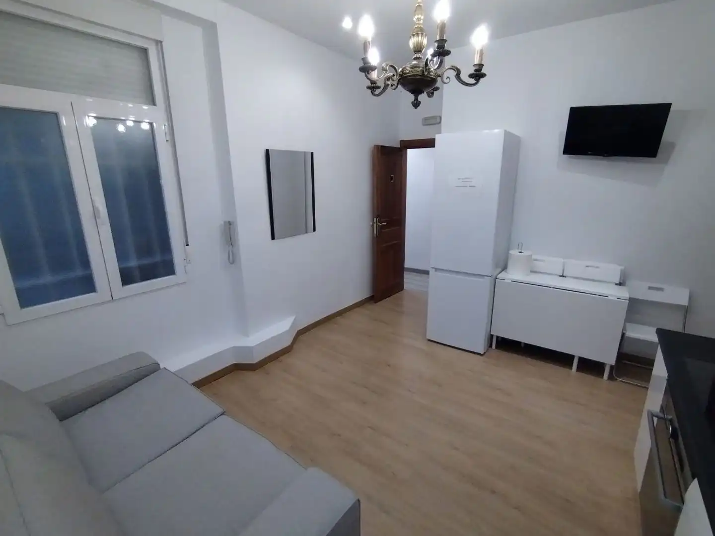 Living room of Flat for rent in Madrid  with Air Conditioner, Heating and Furnished