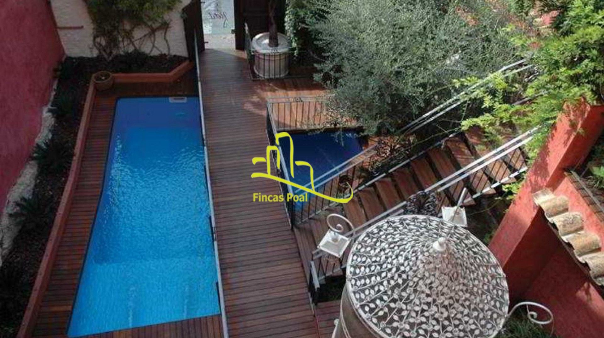 Swimming pool of Building for sale in Creixell  with Community pool
