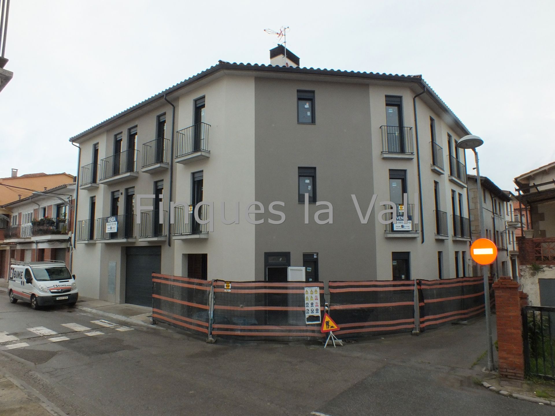 Vista exterior de Pis en venda en Santa Eugènia de Berga amb Calefacció i Forn