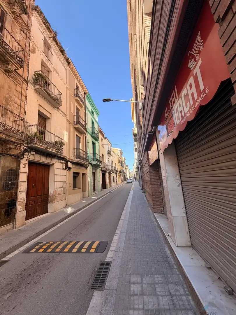 Vista exterior de Piso en venta en Esparreguera