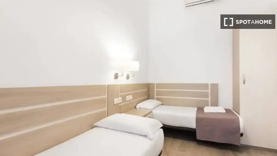 Habitación de Piso de alquiler en Barcelona con Aire acondicionado, Calefacción y Amueblado