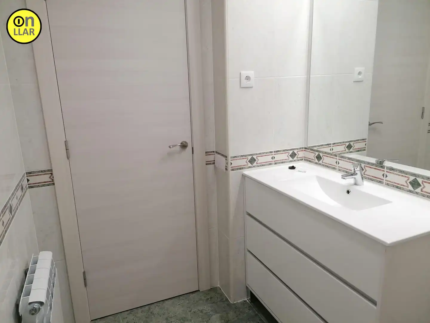 Baño de Piso en venta en Canovelles