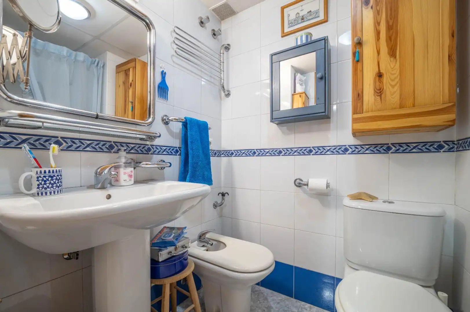 Badezimmer von Einfamilien-Reihenhaus zum Verkauf in Granada mit Klimaanlage