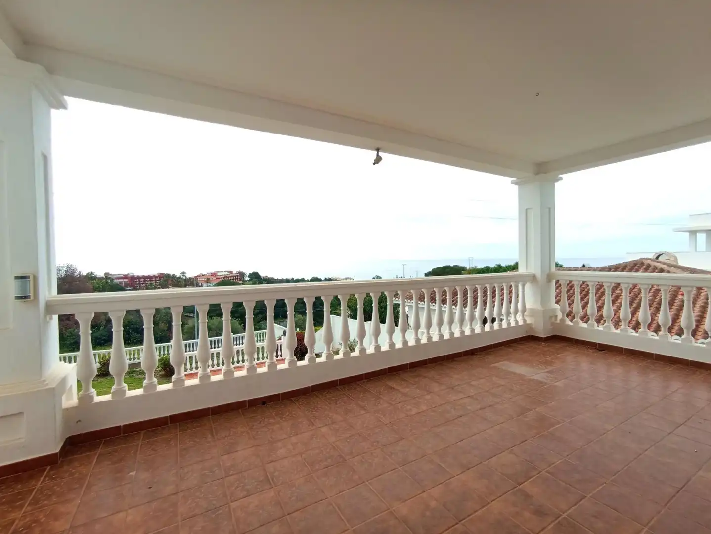 Terraza de Casa o chalet en venta en Benalmádena con Aire acondicionado, Jardín privado y Terraza