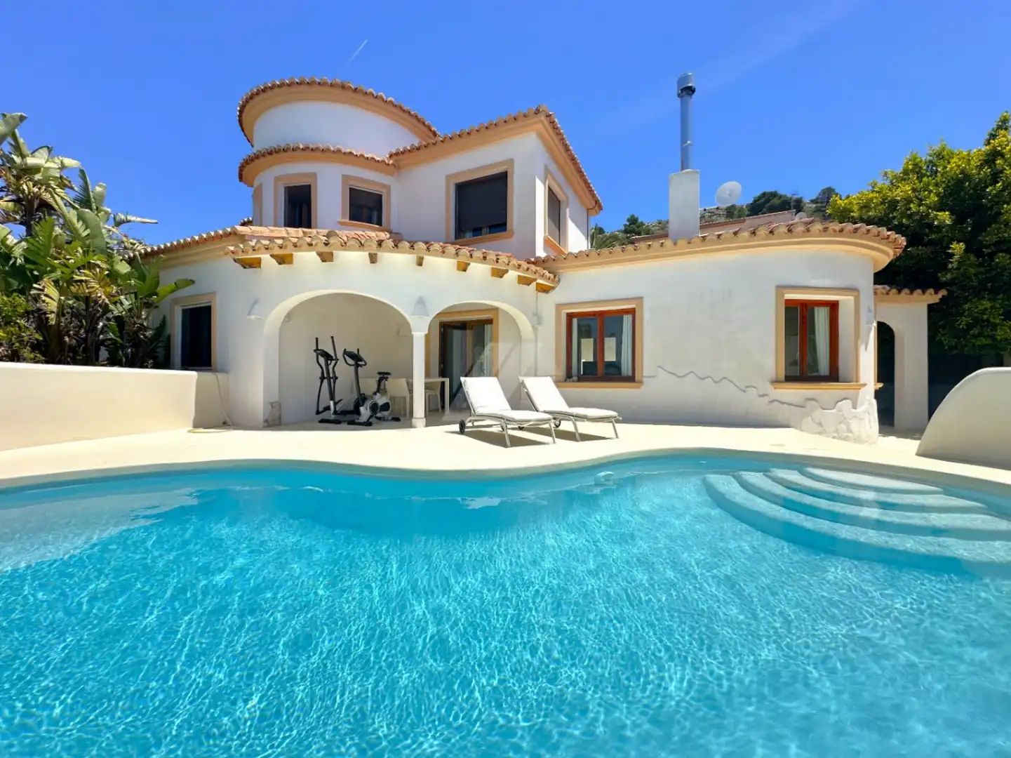 Piscina de Casa o xalet en venda en Benitachell / El Poble Nou de Benitatxell amb Aire condicionat, Calefacció i Jardí privat