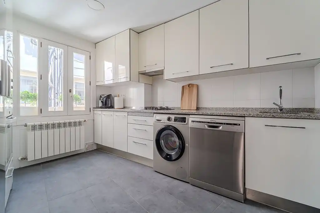 Küche von Wohnung zur Miete in Madrid mit Klimaanlage und Heizung