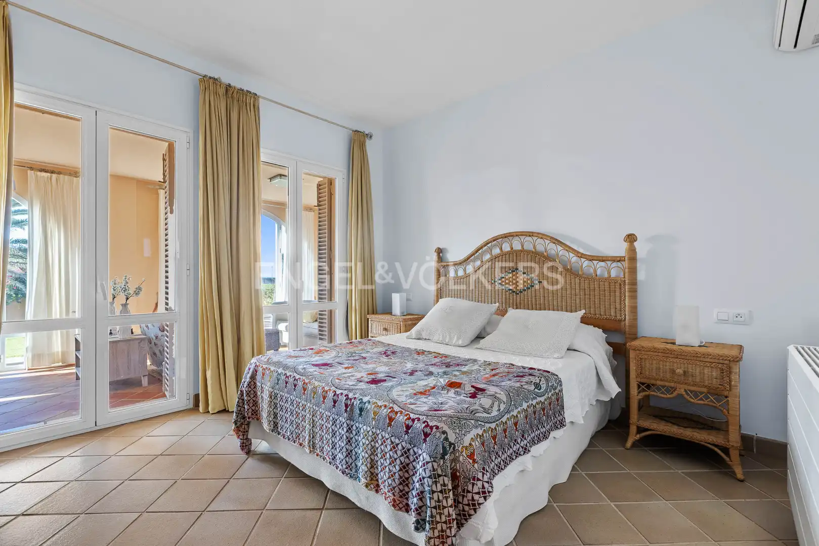 Houses for sale in Isla Canela
