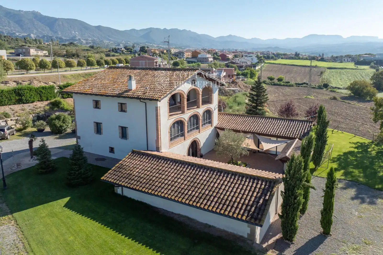 Vista exterior de Finca rústica en venta en Torelló con Terraza y Amueblado