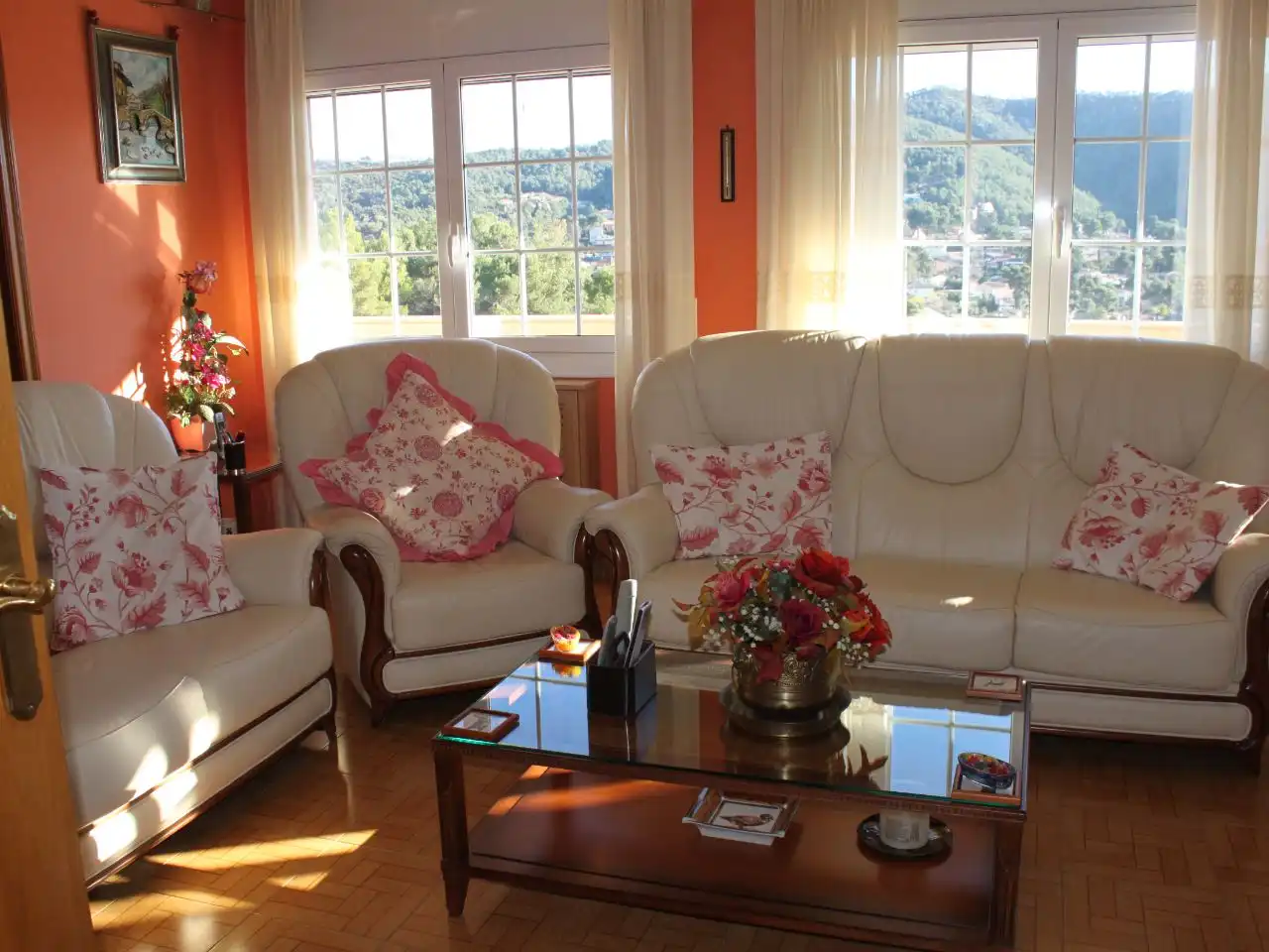 Sala de estar de Casa o chalet en venta en Olesa de Bonesvalls, Barcelona