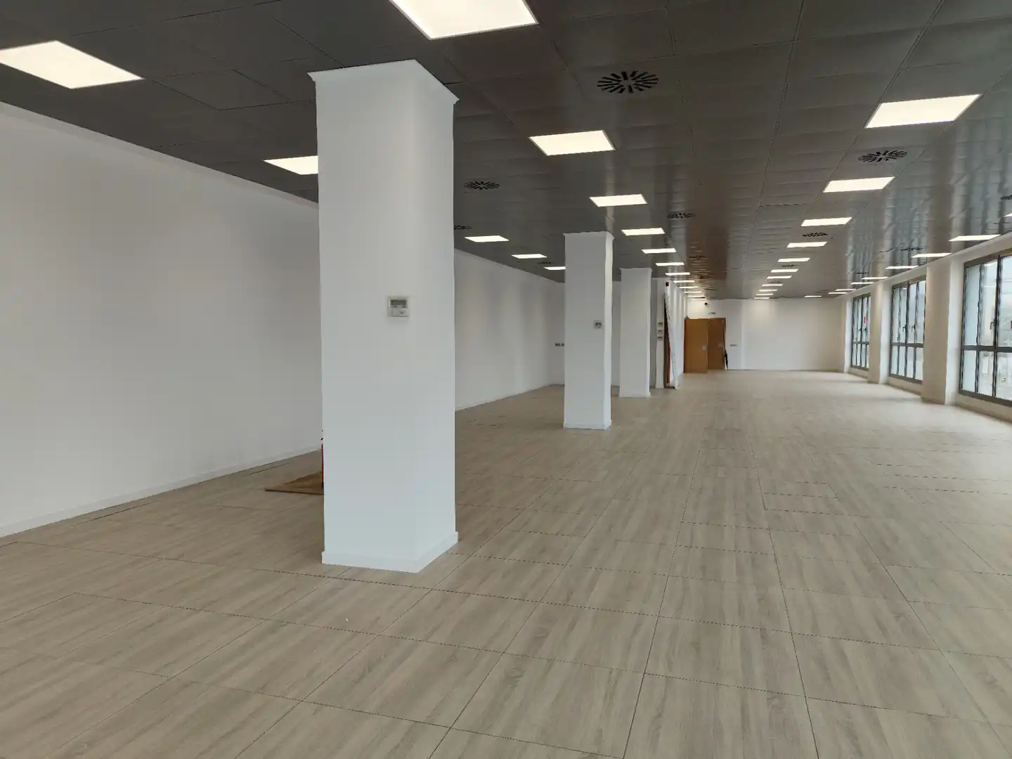 Oficina de alquiler en Avinguda de Barcelona, Les Planes