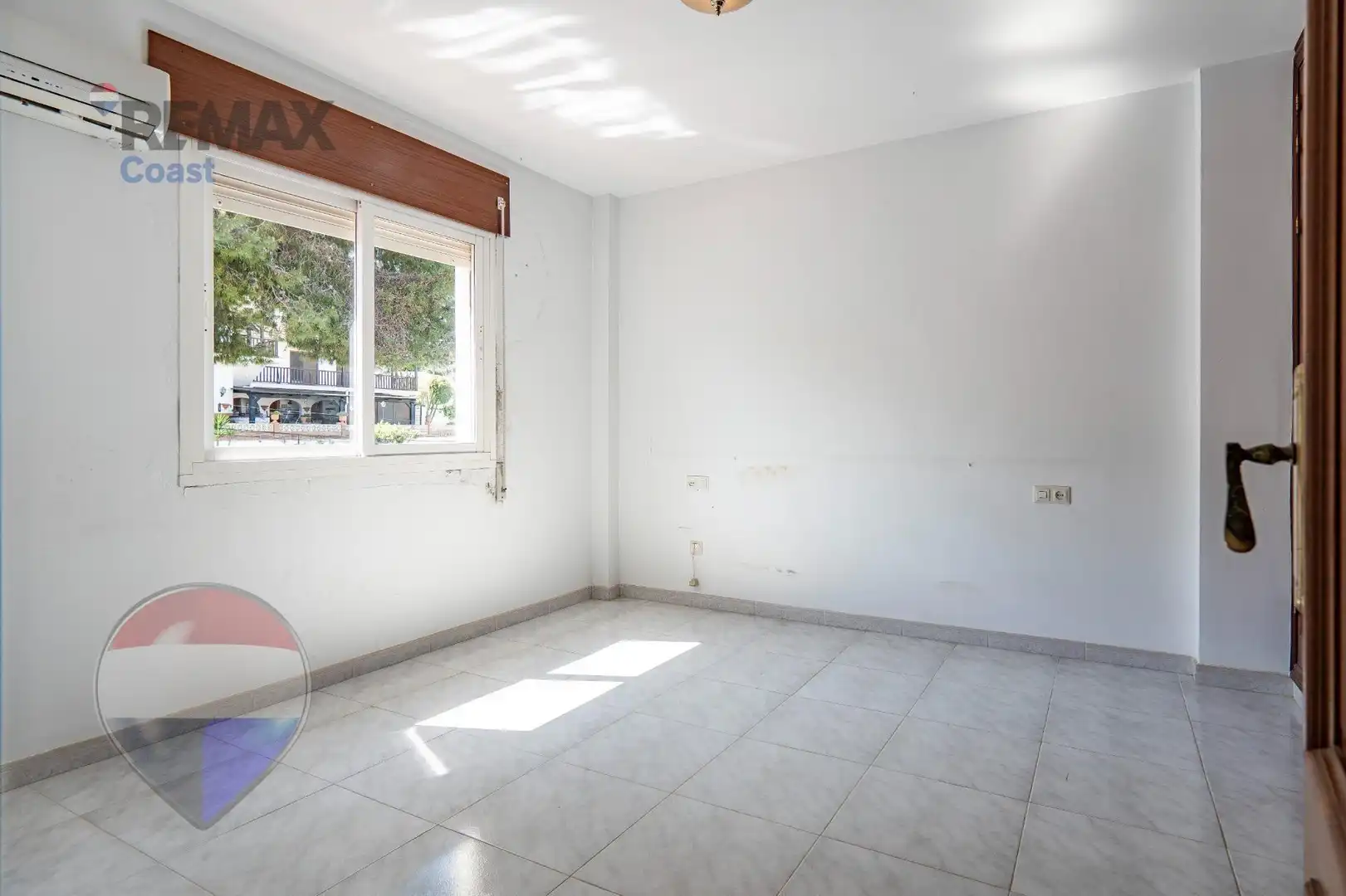 Dormitori de Casa o xalet en venda en Alhaurín de la Torre amb Piscina comunitària