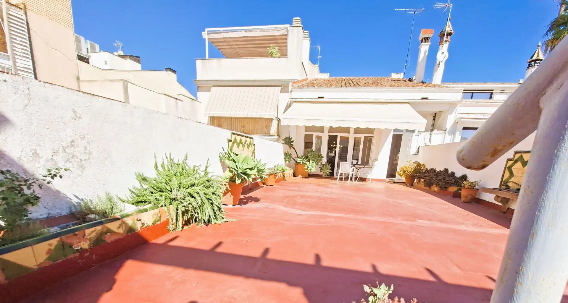 Terrassa de Casa o xalet en venda en Mataró amb Calefacció, Jardí privat i Terrassa