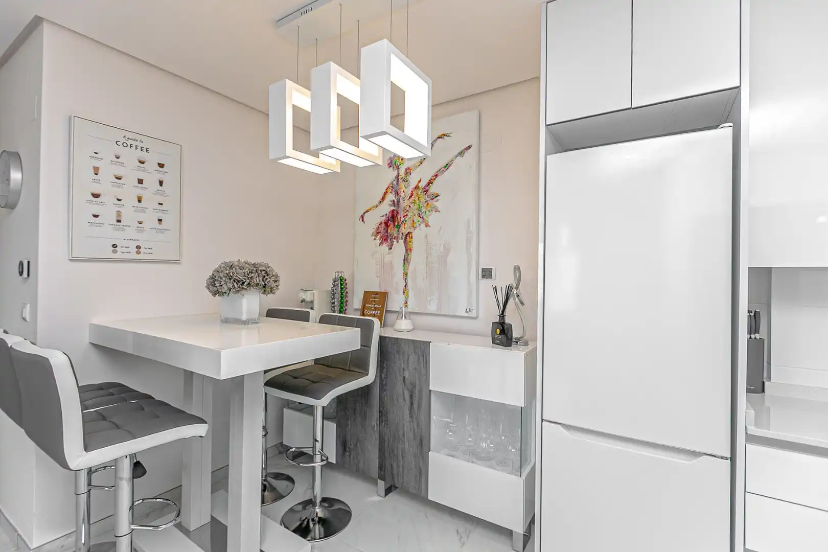 Appartement compact avec piscine à vendre à Calle pistacho, imagen 3